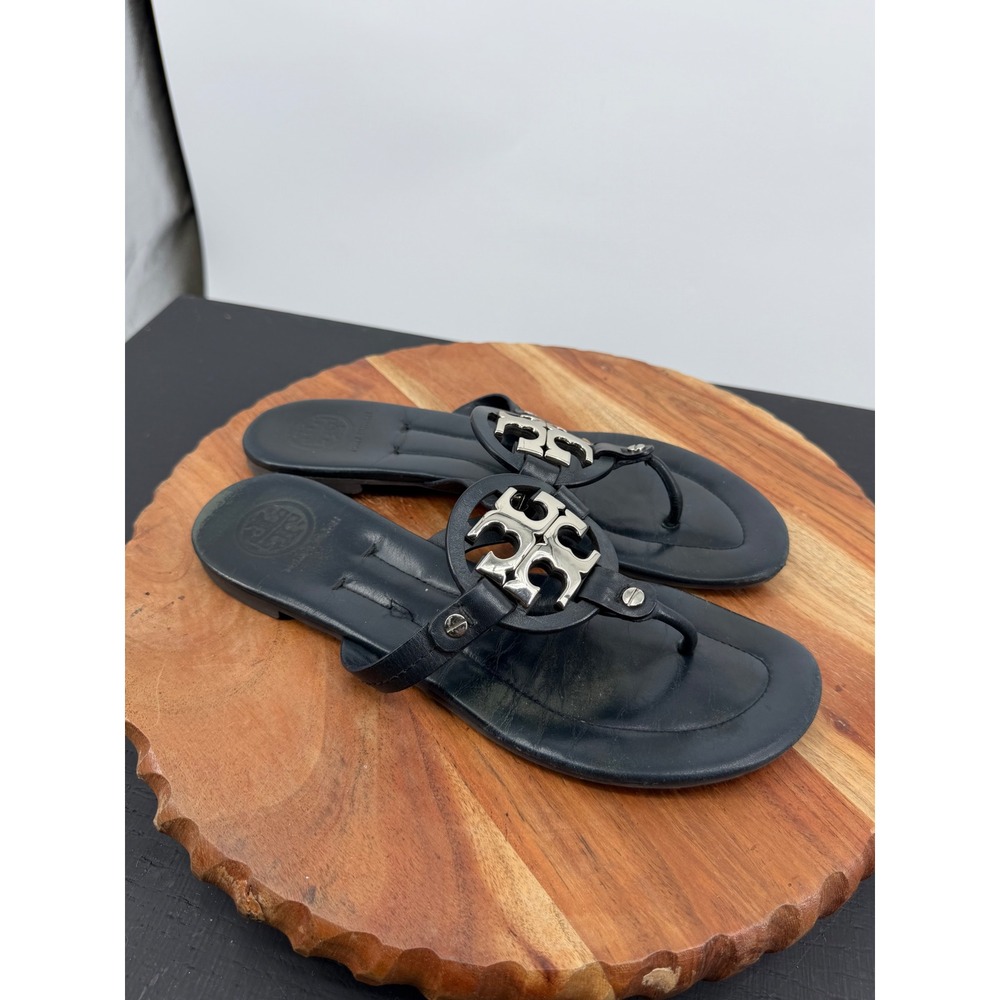 Tory Burch Miller Sandal Women Size 8.5 Black Leather Silver Logo Thong Flat